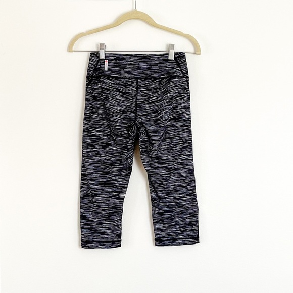 Zella Live in Eclipse Space Dye Capri Leggings Size XS - Picture 8 of 8